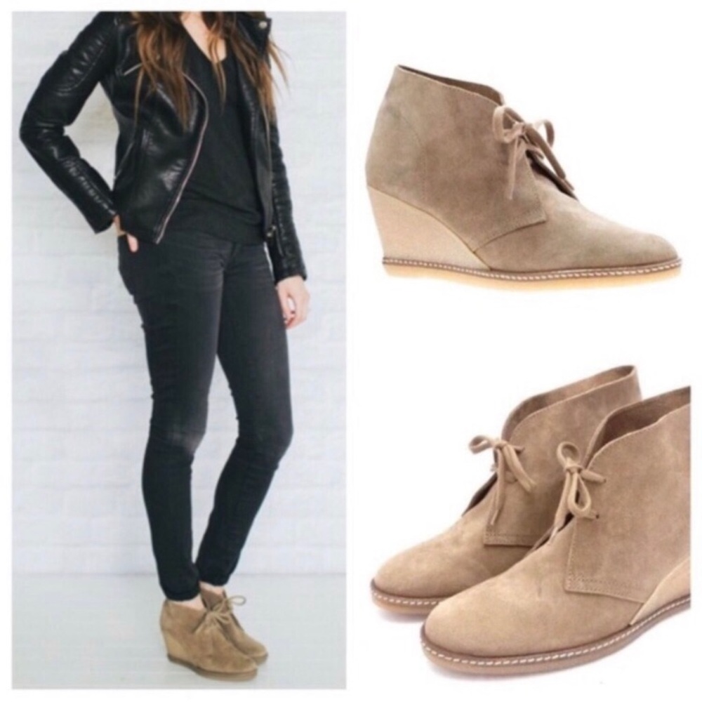 Coach Cassy Wedge Heel Ankle Bootie Lace Up Tan Suede SZ 10